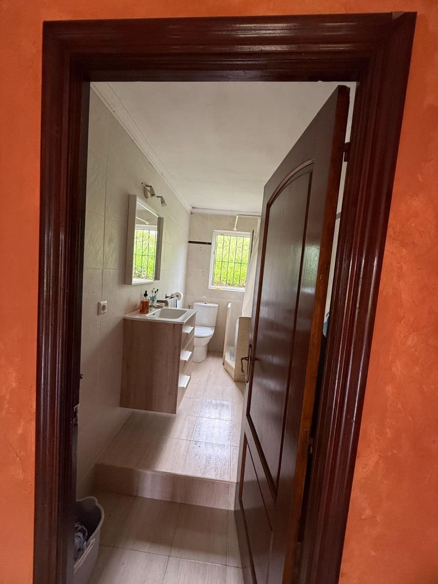 2 bedroom Finca/Country House for sale in Llanera with garage - € 160,000 (Ref: 9818046)