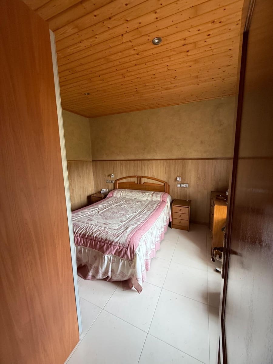 2 bedroom Finca/Country House for sale in Llanera with garage - € 160,000 (Ref: 9818046)