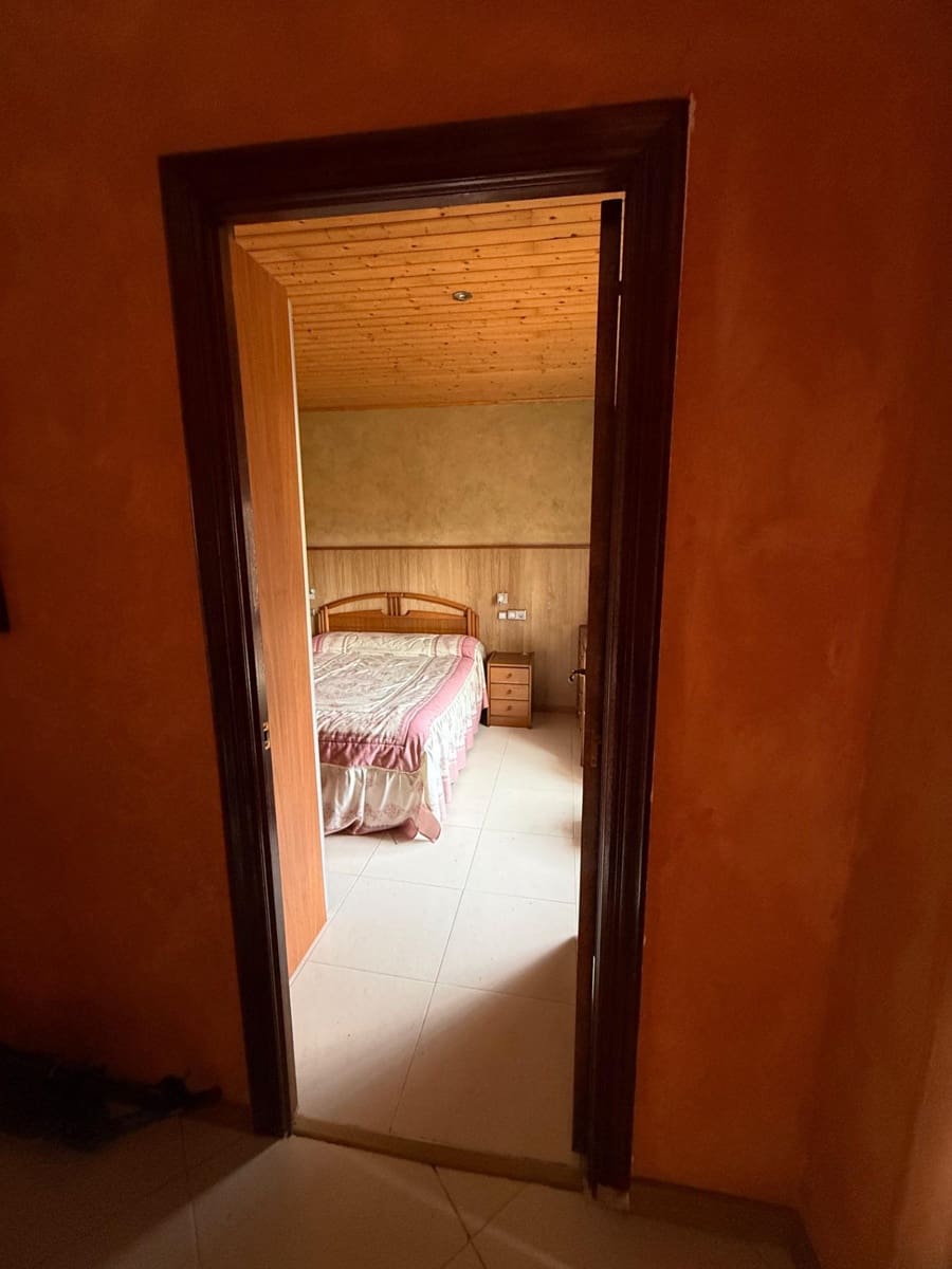 2 bedroom Finca/Country House for sale in Llanera with garage - € 160,000 (Ref: 9818046)