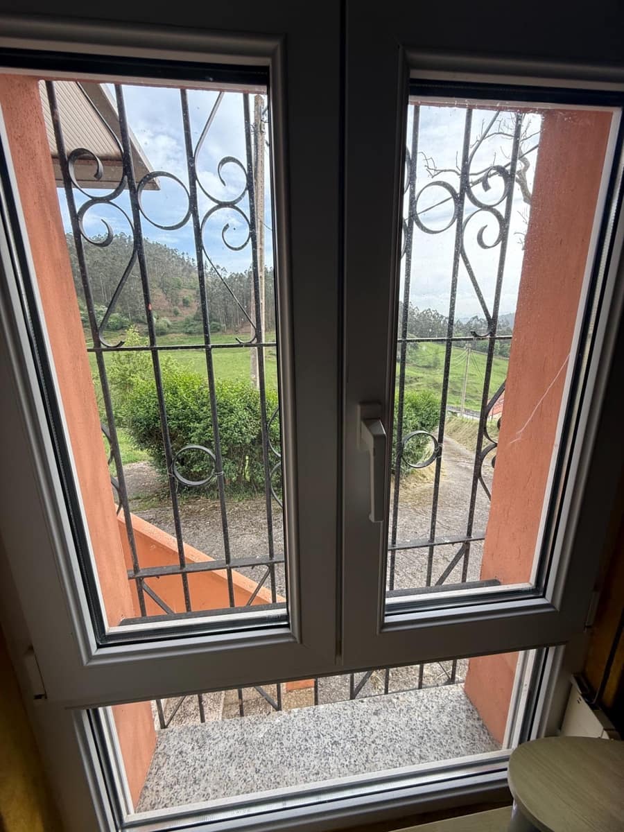 2 bedroom Finca/Country House for sale in Llanera with garage - € 160,000 (Ref: 9818046)