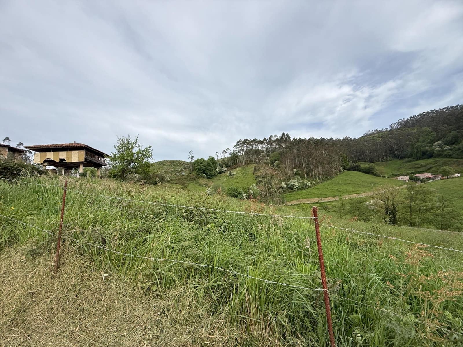 2 bedroom Finca/Country House for sale in Llanera with garage - € 160,000 (Ref: 9818046)
