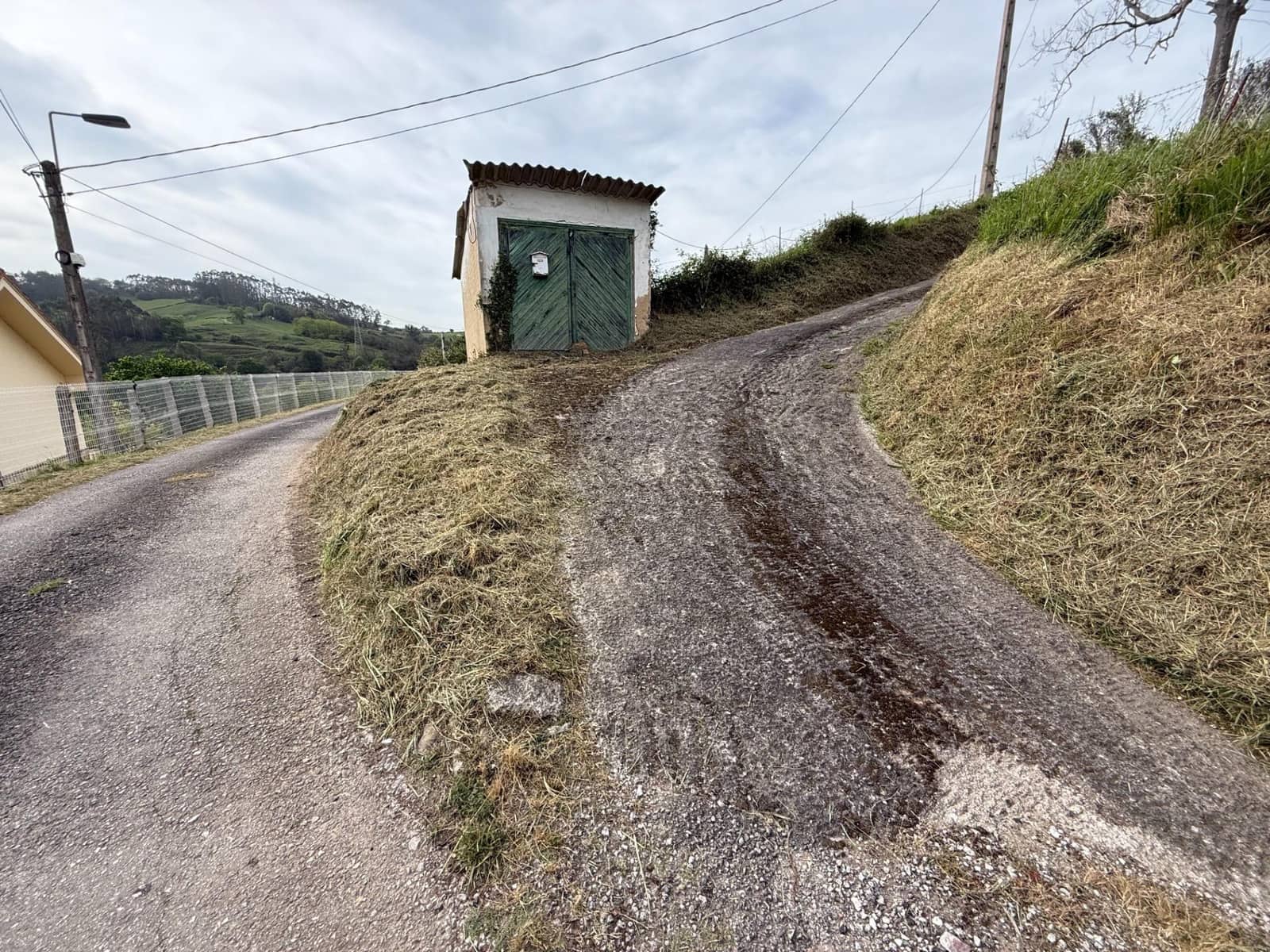 2 bedroom Finca/Country House for sale in Llanera with garage - € 160,000 (Ref: 9818046)
