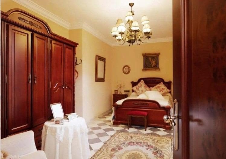 5 soveværelse Rækkehus til salg i Paterna de Rivera - € 390.000 (Ref: 9820375)