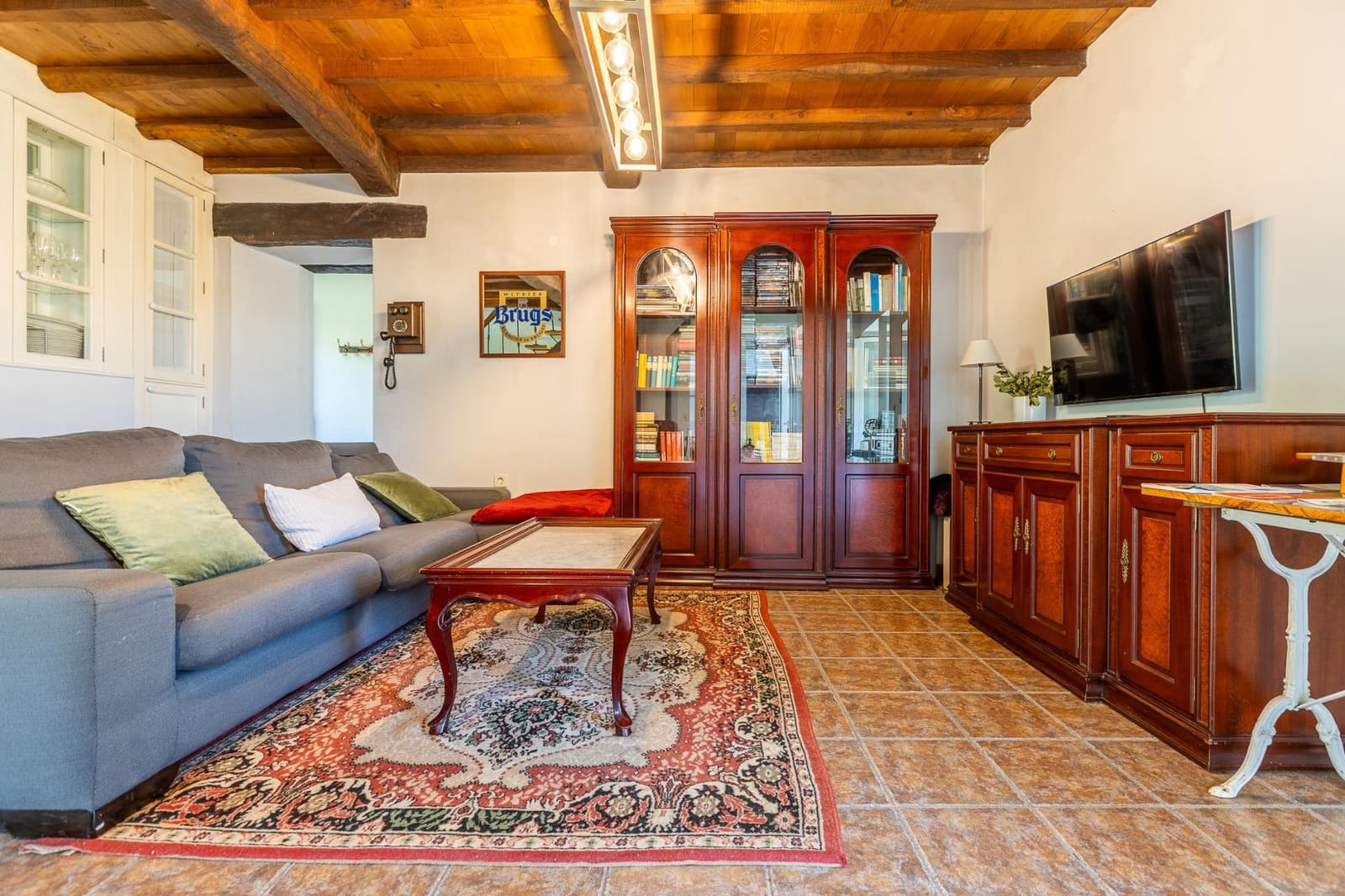 3 soveværelse Villa til salg i Oza-Cesuras med swimmingpool garage - € 1.350.000 (Ref: 9820377)