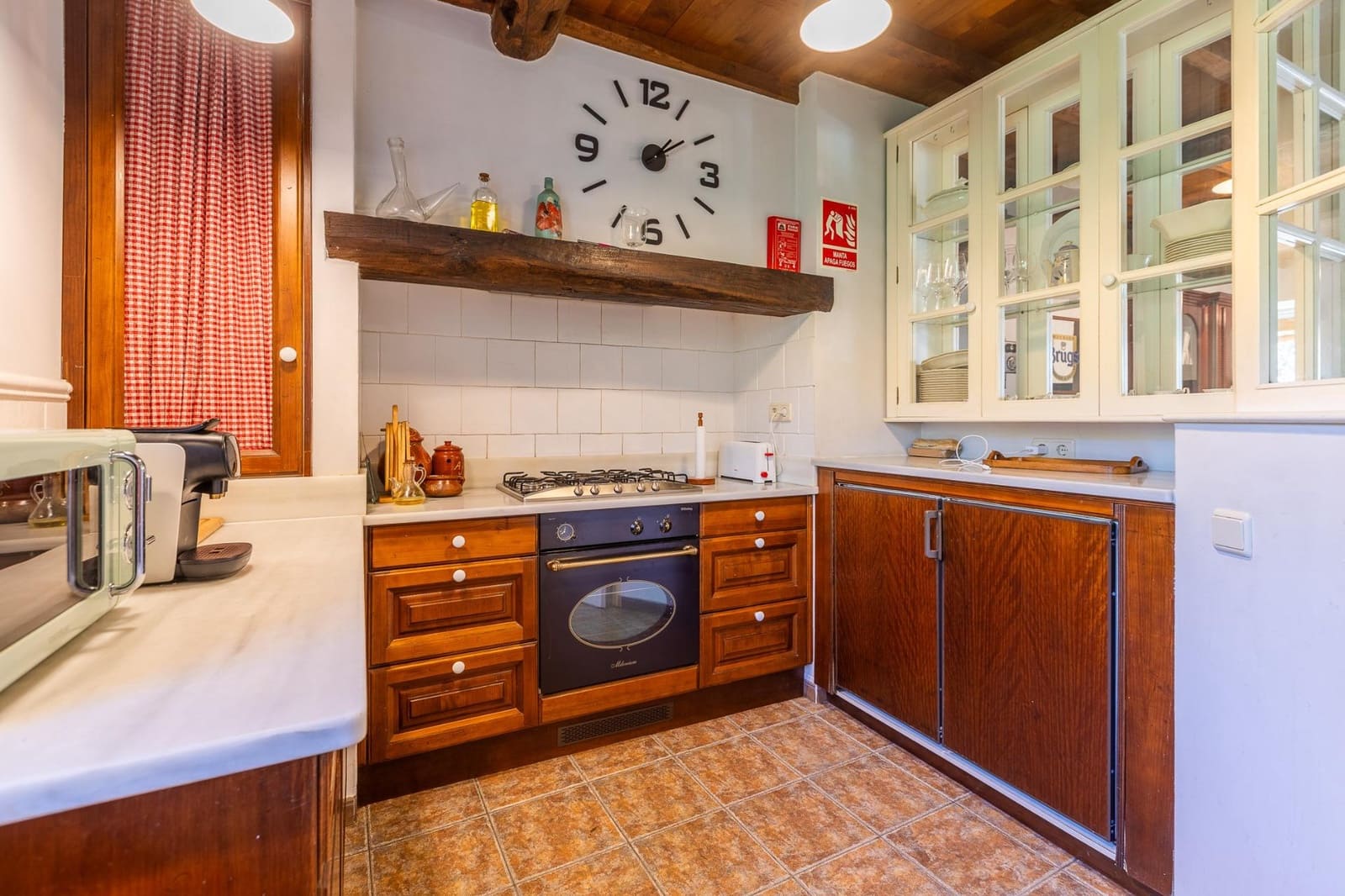 3 soveværelse Villa til salg i Oza-Cesuras med swimmingpool garage - € 1.350.000 (Ref: 9820377)
