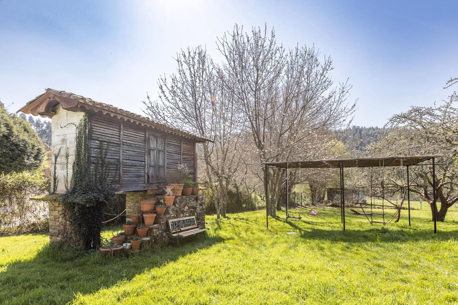 3 soveværelse Villa til salg i Oza-Cesuras med swimmingpool garage - € 1.350.000 (Ref: 9820377)