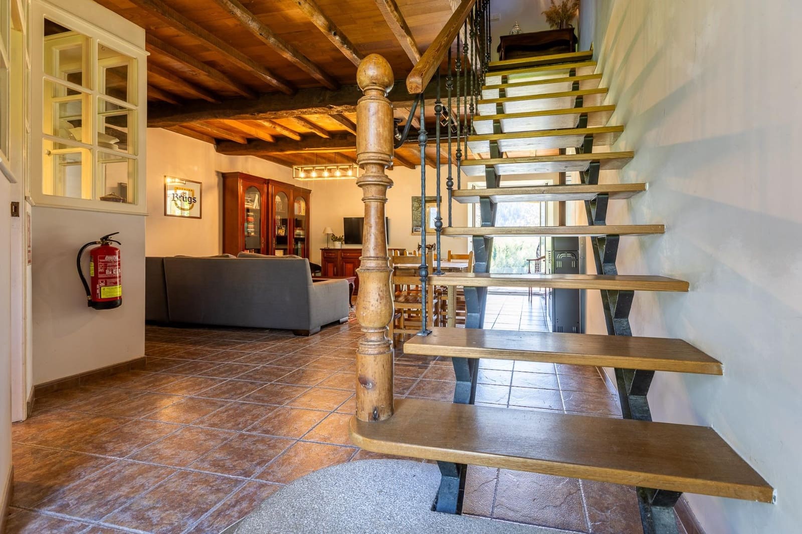 3 soveværelse Villa til salg i Oza-Cesuras med swimmingpool garage - € 1.350.000 (Ref: 9820377)