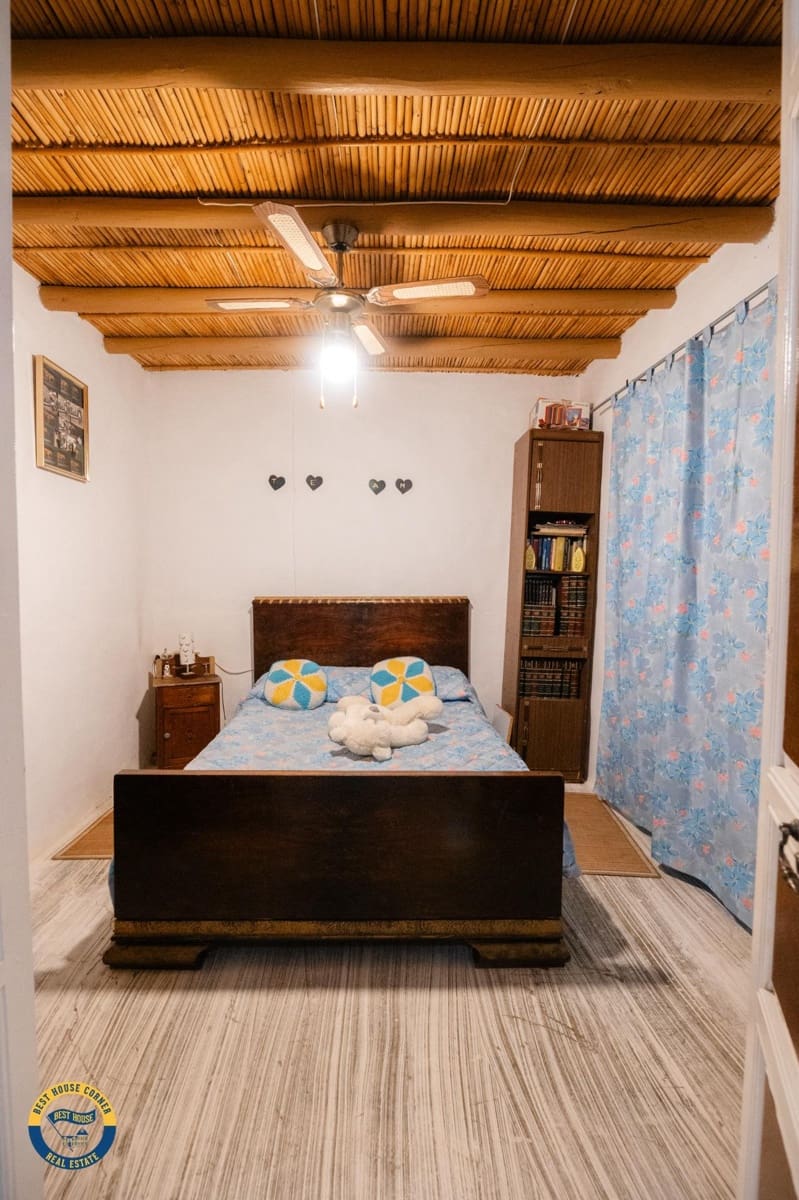 4 bedroom Townhouse for sale in Badajoz city - € 65,000 (Ref: 9820378)