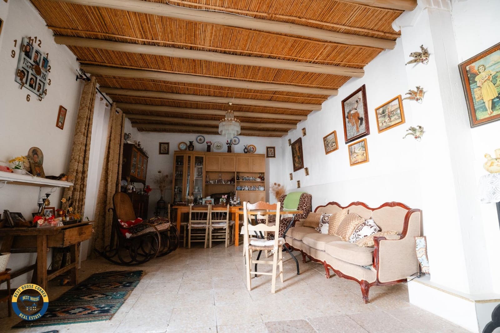4 bedroom Townhouse for sale in Badajoz city - € 65,000 (Ref: 9820378)