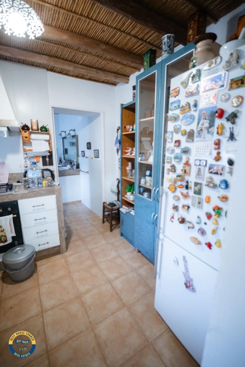4 bedroom Townhouse for sale in Badajoz city - € 65,000 (Ref: 9820378)