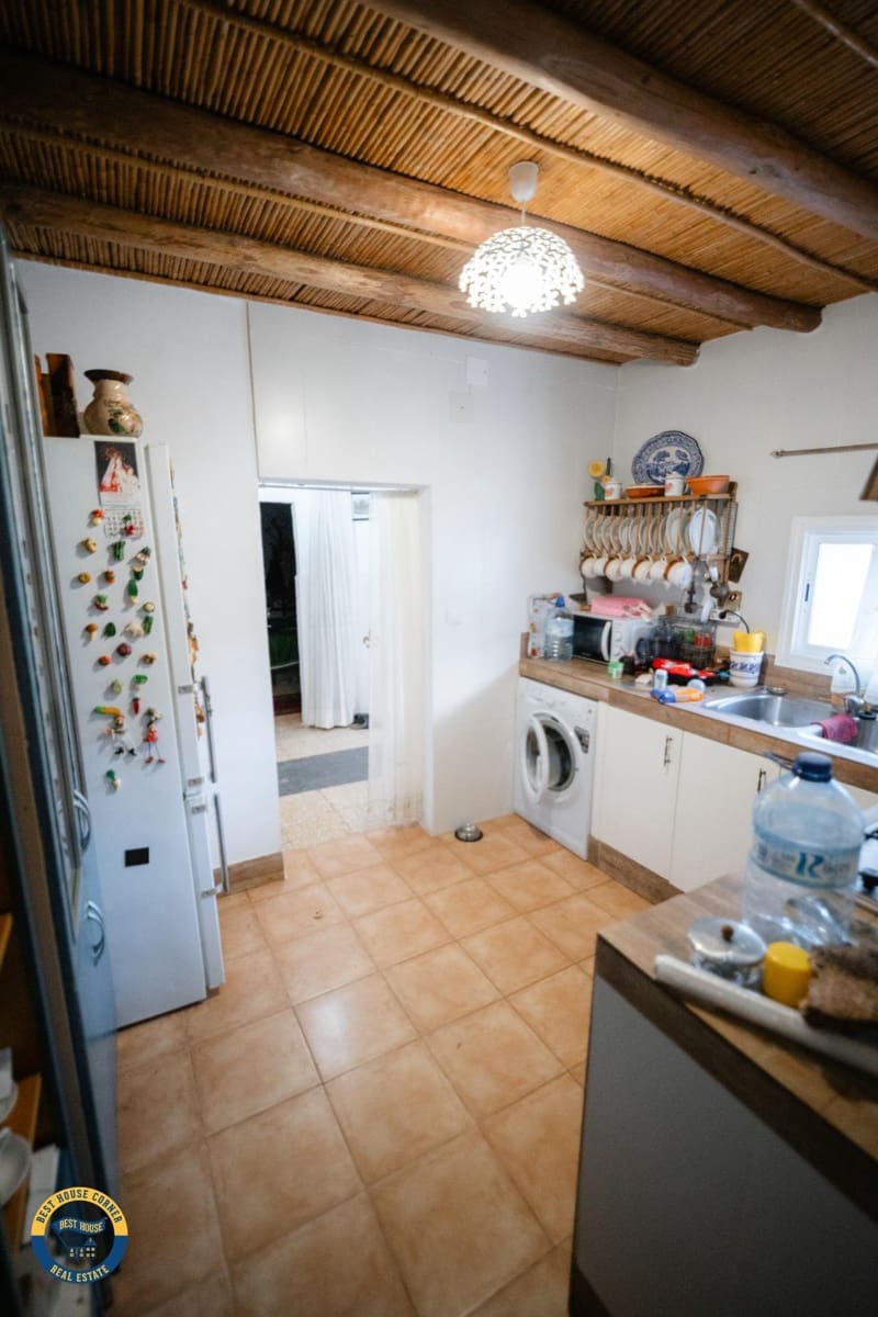 4 bedroom Townhouse for sale in Badajoz city - € 65,000 (Ref: 9820378)