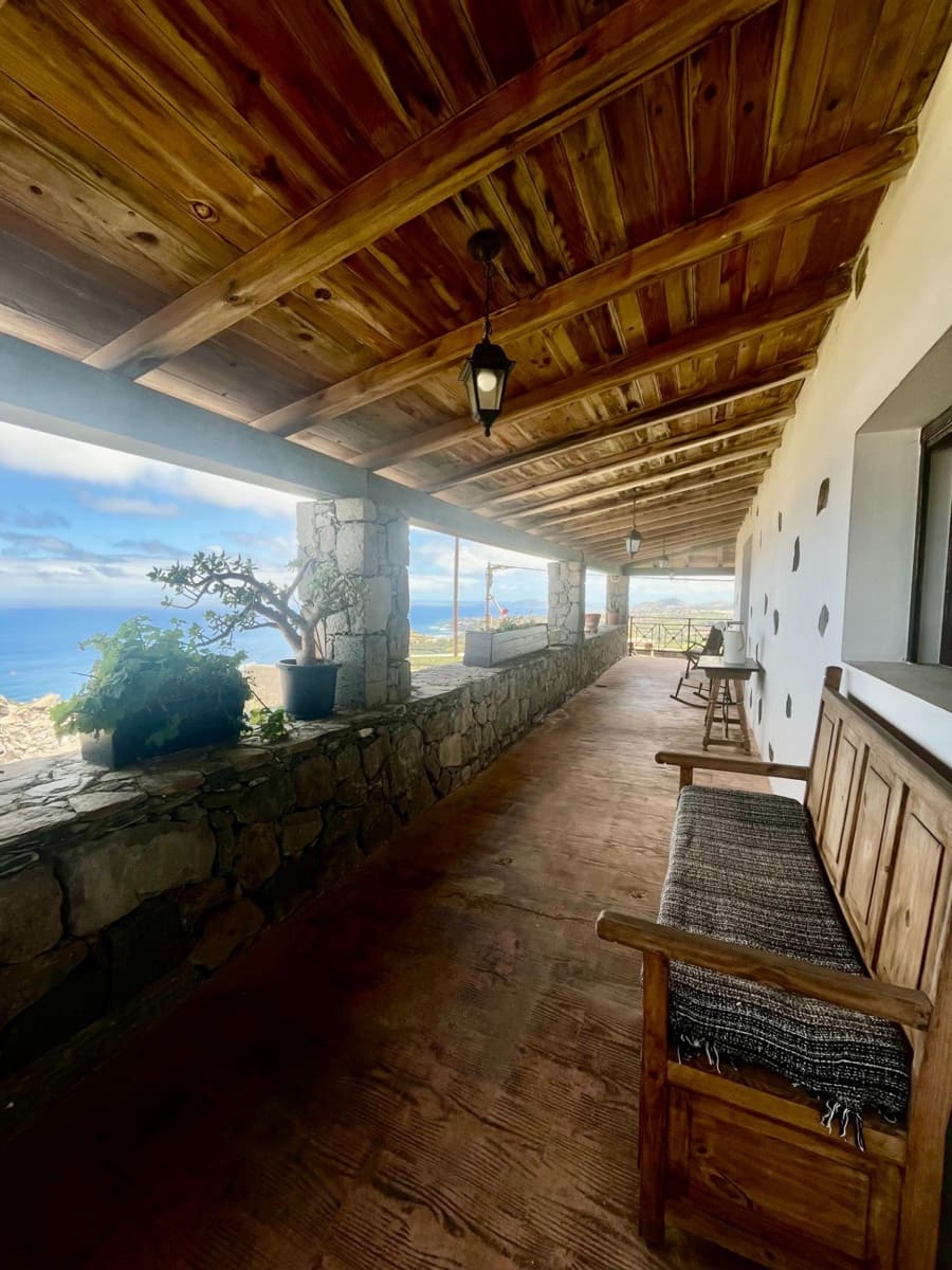 4 Zimmer Villa zu verkaufen in Moya mit Garage - 900.000 € (Ref: 9822758)