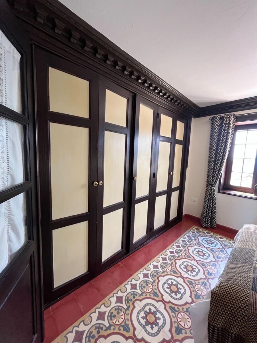 4 Zimmer Villa zu verkaufen in Moya mit Garage - 900.000 € (Ref: 9822758)