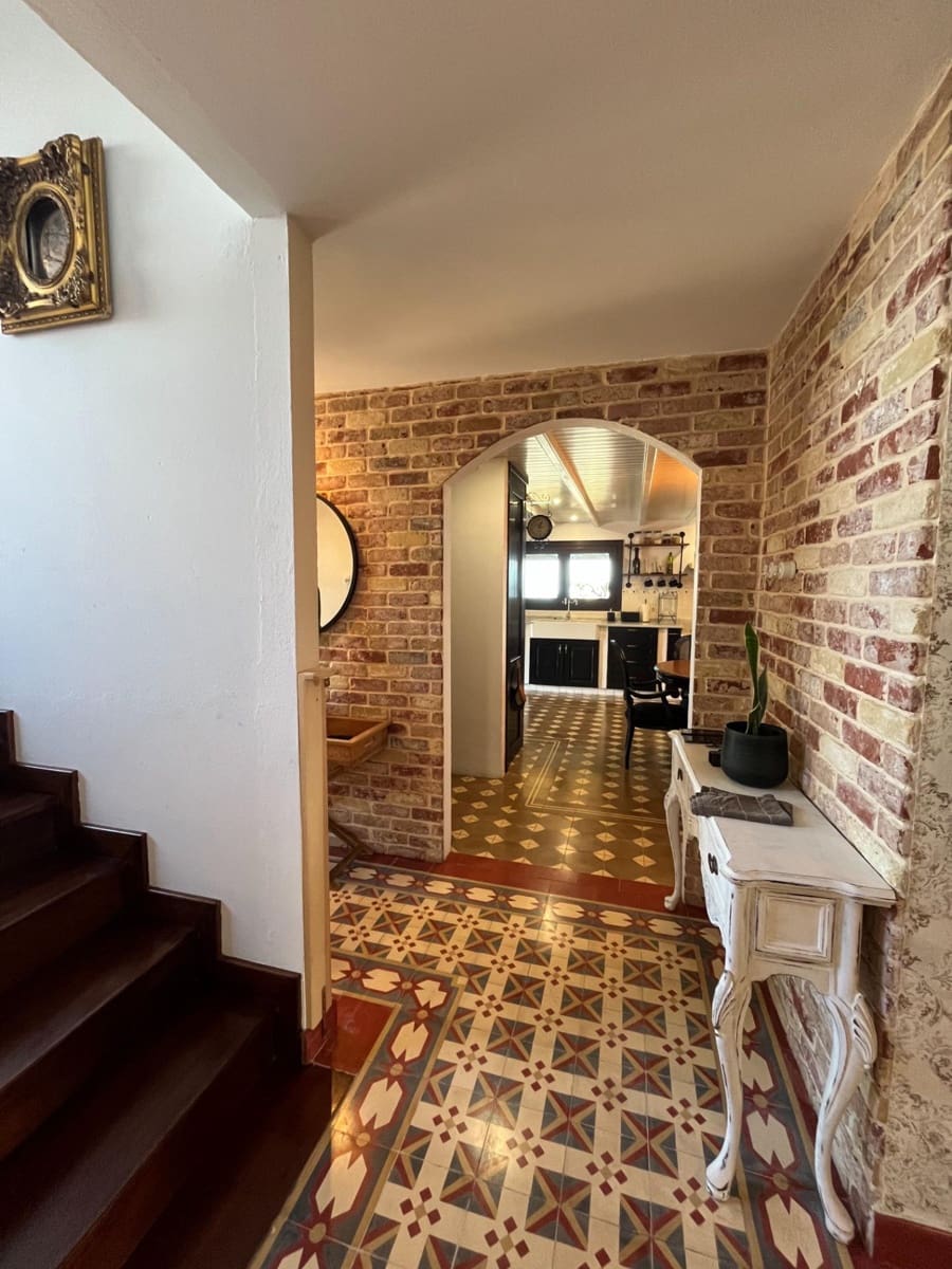 4 Zimmer Villa zu verkaufen in Moya mit Garage - 900.000 € (Ref: 9822758)