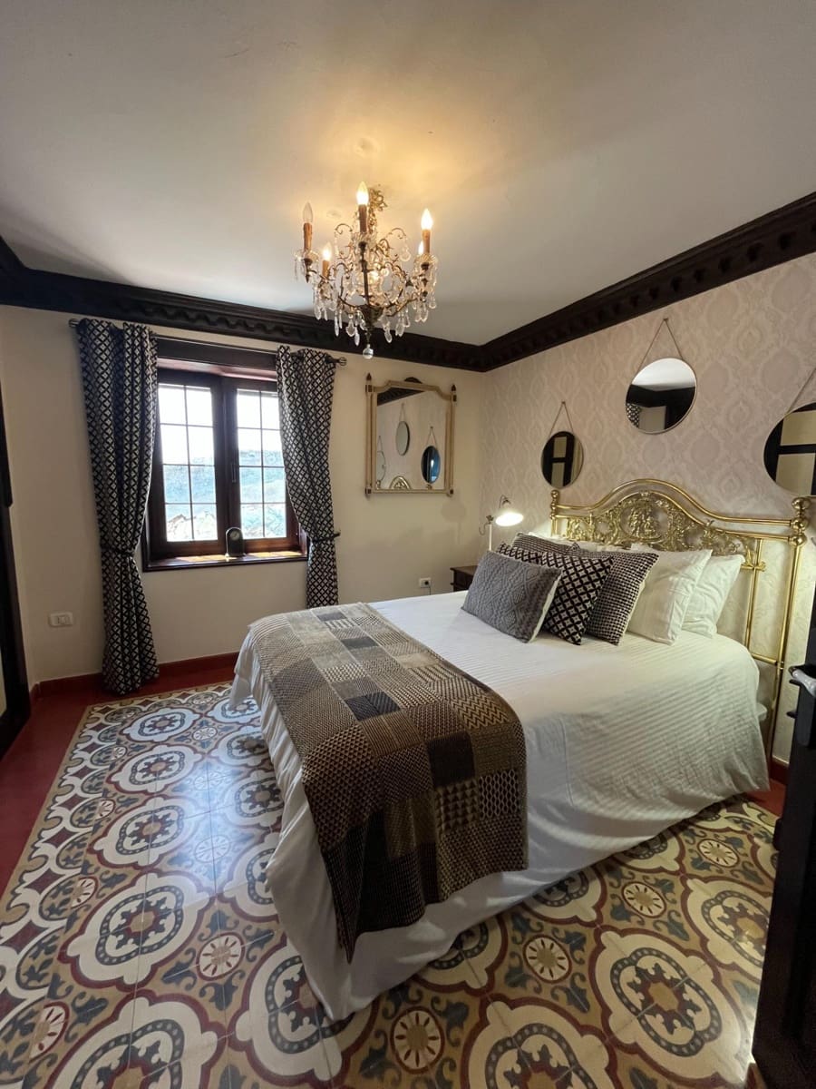 4 Zimmer Villa zu verkaufen in Moya mit Garage - 900.000 € (Ref: 9822758)