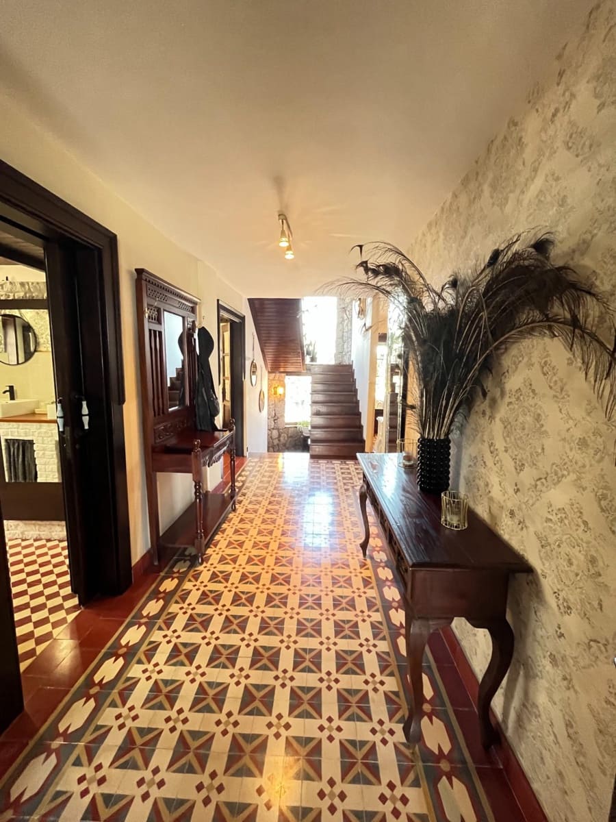 4 Zimmer Villa zu verkaufen in Moya mit Garage - 900.000 € (Ref: 9822758)