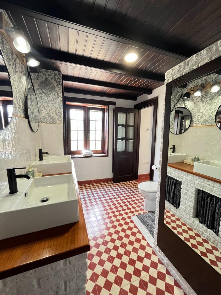 4 Zimmer Villa zu verkaufen in Moya mit Garage - 900.000 € (Ref: 9822758)