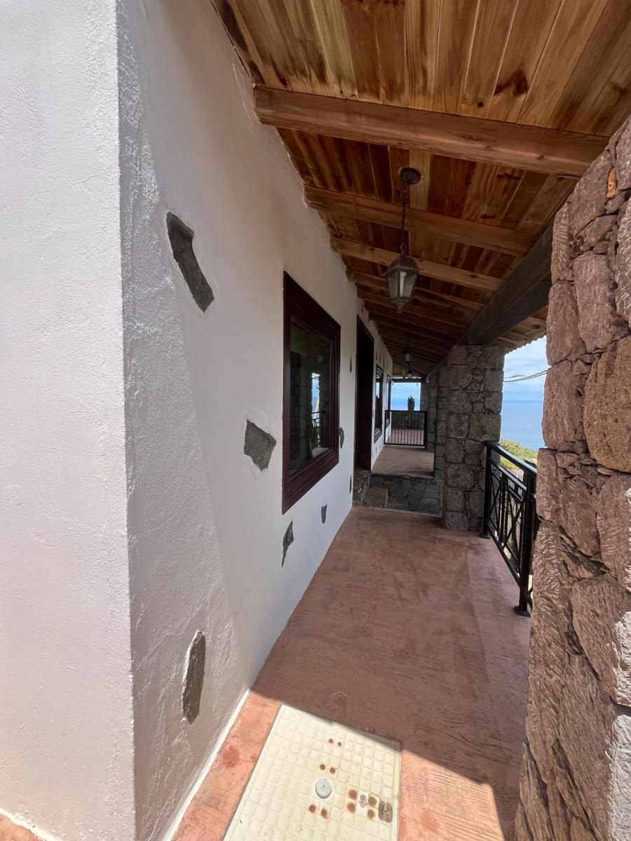4 Zimmer Villa zu verkaufen in Moya mit Garage - 900.000 € (Ref: 9822758)