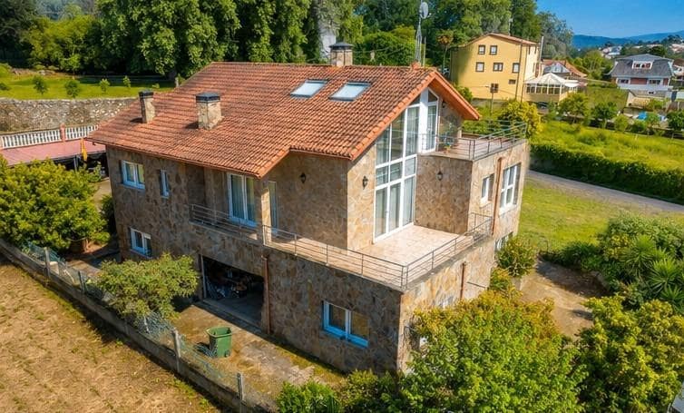 4 soverom Villa til salgs i Sada med svømmebasseng garasje - € 685 000 (Ref: 9825014)