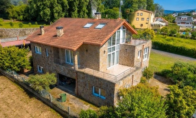 4 soverom Villa til salgs i Sada med svømmebasseng garasje - € 685 000 (Ref: 9825014)