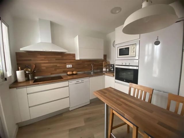 4 sypialnia Mieszkanie na sprzedaż w Miasto Jaén - 250 000 € (Ref: 9829358)
