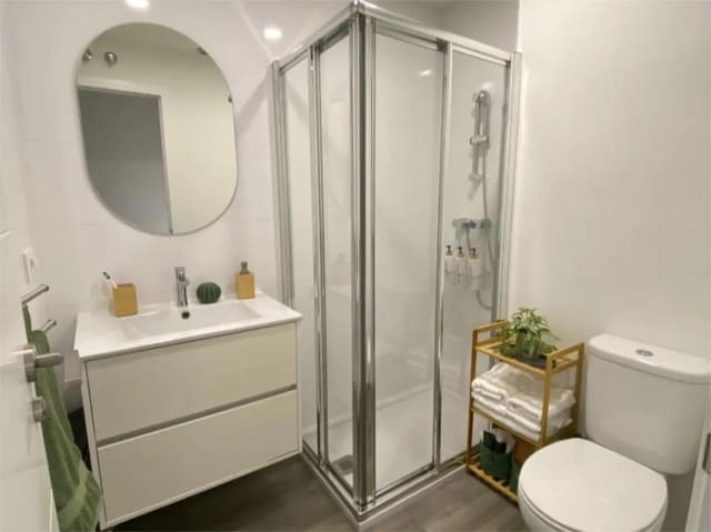 4 sypialnia Mieszkanie na sprzedaż w Miasto Jaén - 250 000 € (Ref: 9829358)
