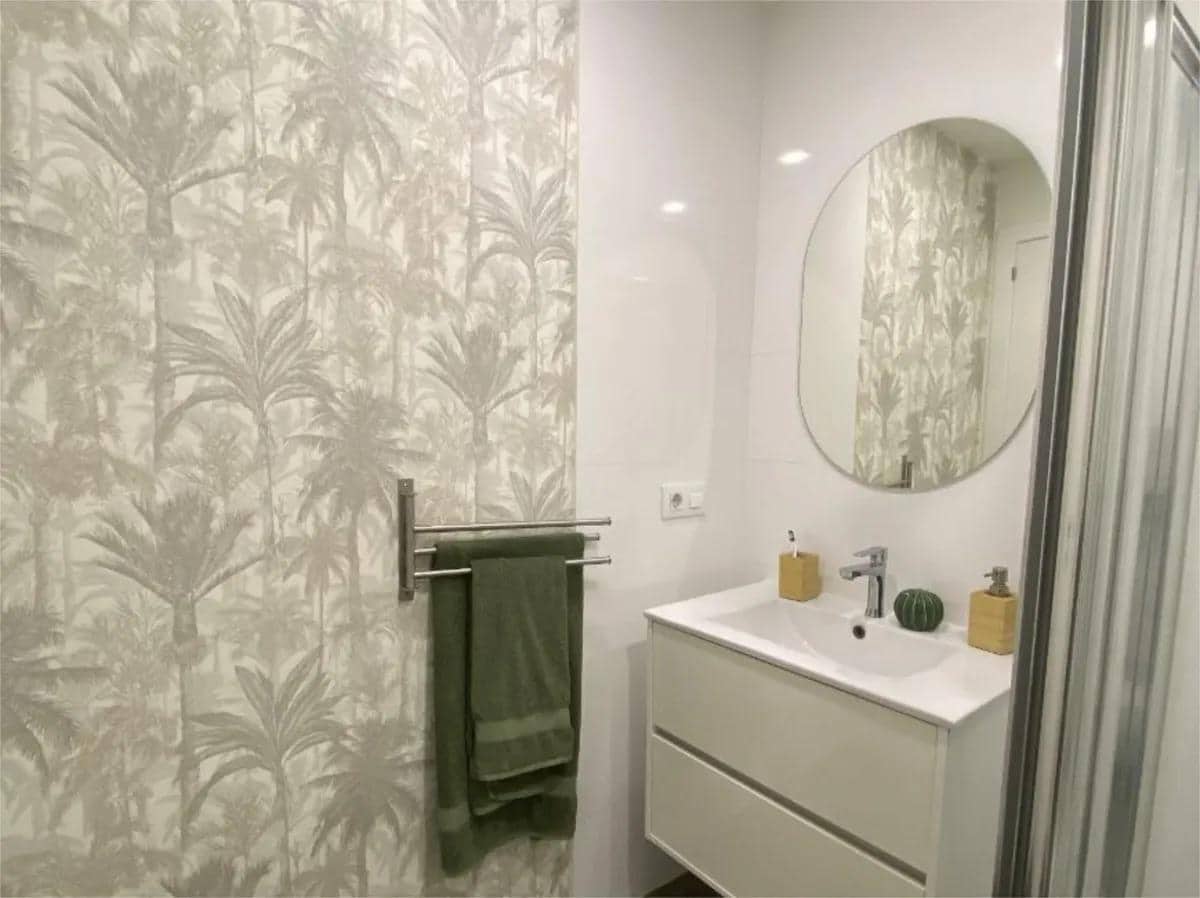 4 bedroom Flat for sale in Jaen city - € 250,000 (Ref: 9829358)