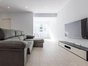 2 bedroom Flat for rent in A Coruna city - € 1,250 (Ref: 9829359)
