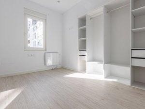 2 bedroom Flat for rent in A Coruna city - € 1,250 (Ref: 9829359)