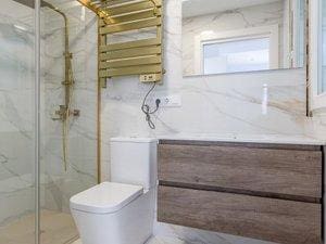 2 bedroom Flat for rent in A Coruña city - € 1,250 (Ref: 9829359)