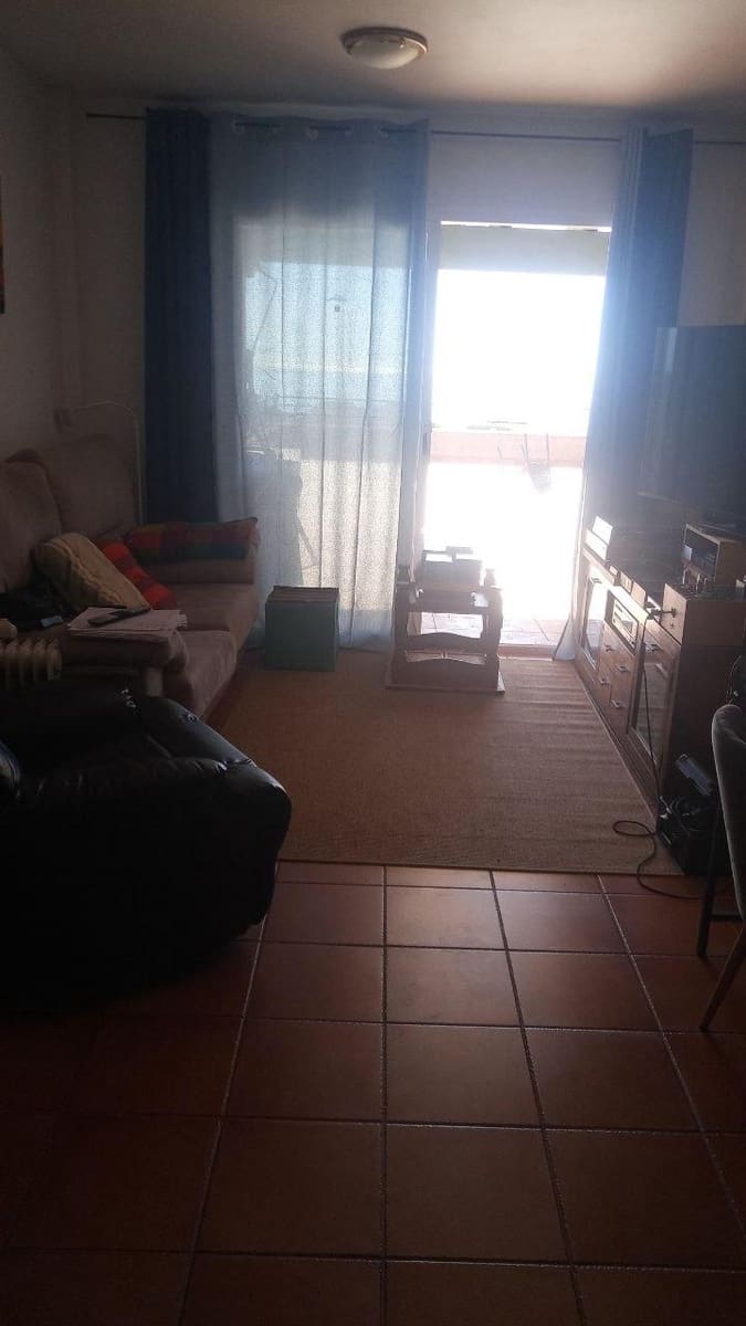 2 bedroom Apartment for sale in La Linea de la Concepcion - € 311,500 (Ref: 9831704)