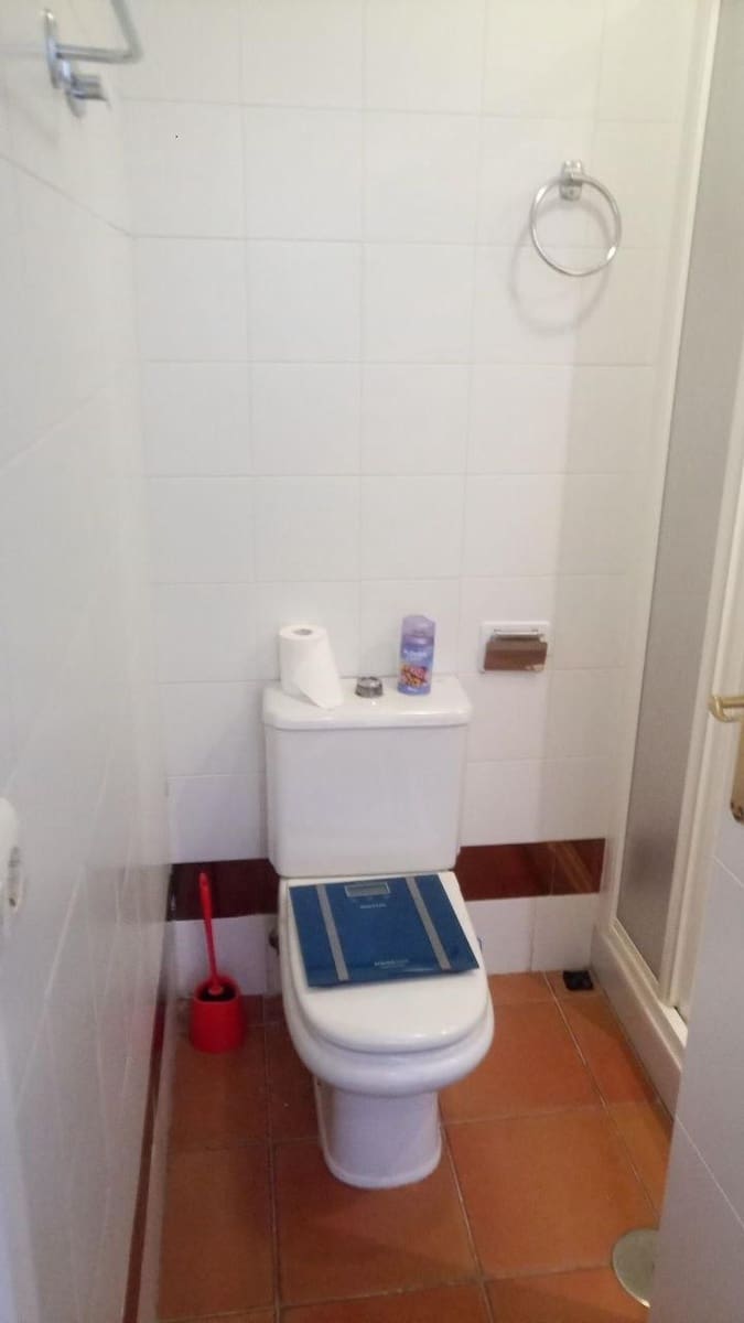 2 bedroom Apartment for sale in La Linea de la Concepcion - € 311,500 (Ref: 9831704)