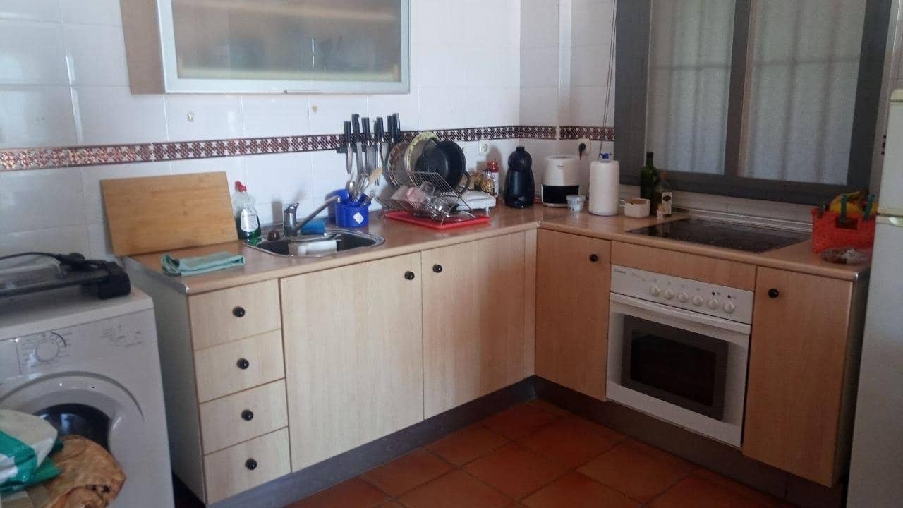 2 bedroom Apartment for sale in La Linea de la Concepcion - € 311,500 (Ref: 9831704)