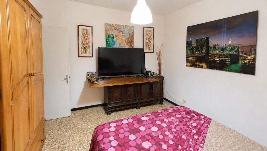 3 bedroom Flat for sale in Las Palmas de Gran Canaria - € 96,500 (Ref: 9831705)