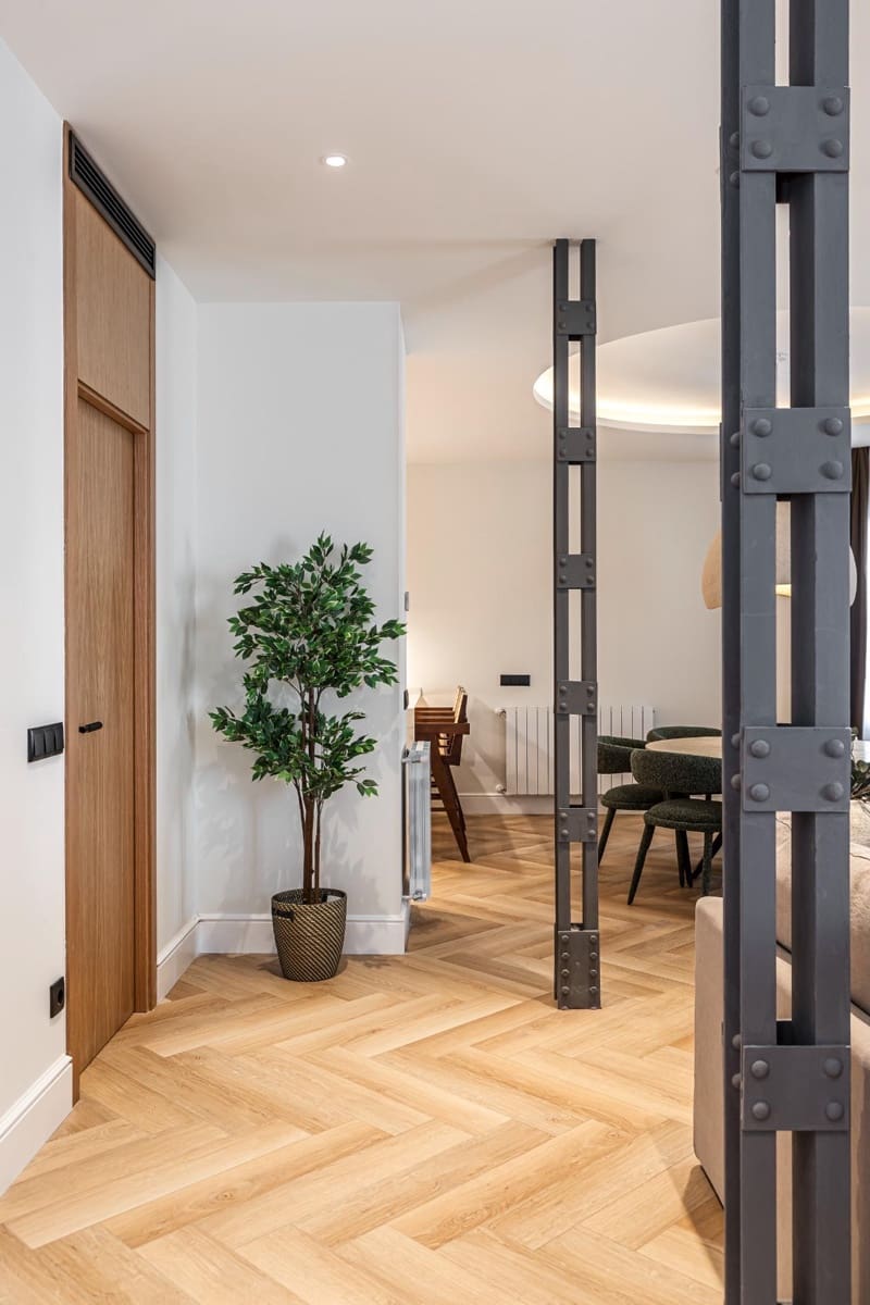 3 bedroom Flat for sale in Madrid city with garage - € 1,890,000 (Ref: 9831707)