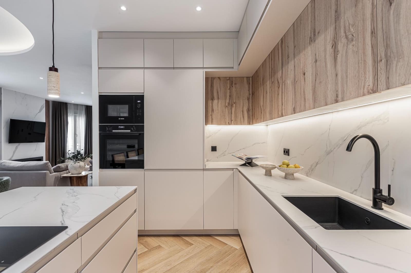 3 bedroom Flat for sale in Madrid city with garage - € 1,890,000 (Ref: 9831707)