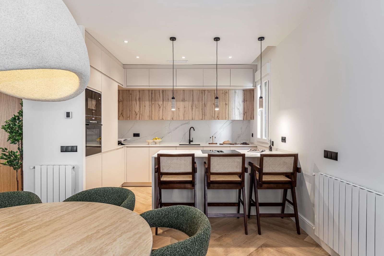 3 bedroom Flat for sale in Madrid city with garage - € 1,890,000 (Ref: 9831707)