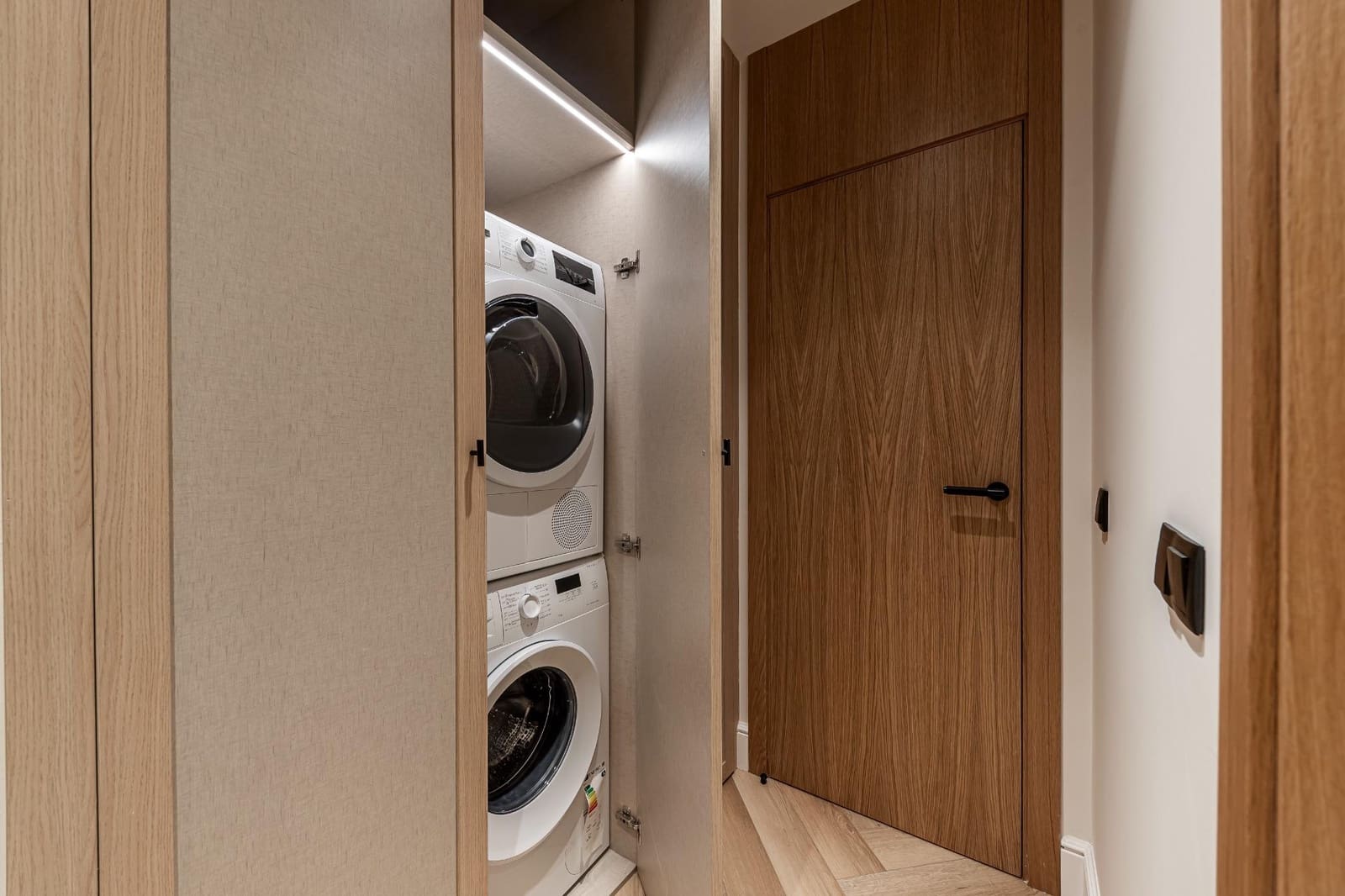 3 bedroom Flat for sale in Madrid city with garage - € 1,890,000 (Ref: 9831707)