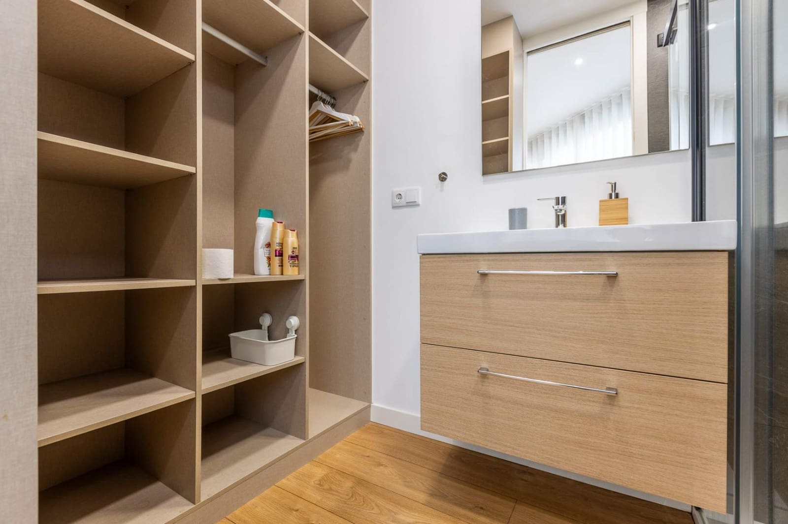 3 bedroom Flat for sale in A Coruna city - € 445,000 (Ref: 9831708)