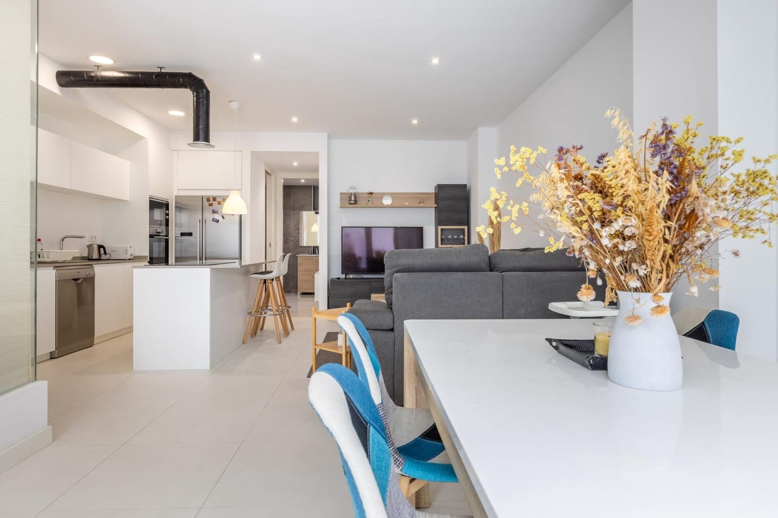 3 bedroom Flat for sale in A Coruna city - € 445,000 (Ref: 9831708)