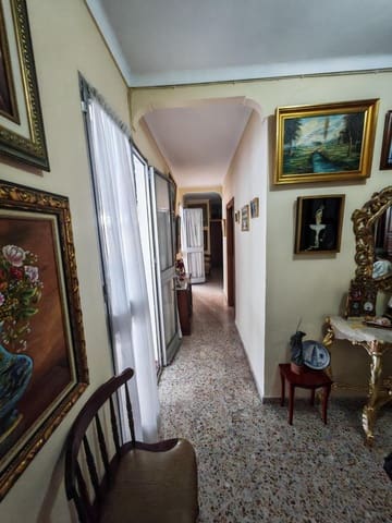 8 chambre Maison de Ville à vendre à Ecija avec garage - 780 000 € (Ref: 9831709)