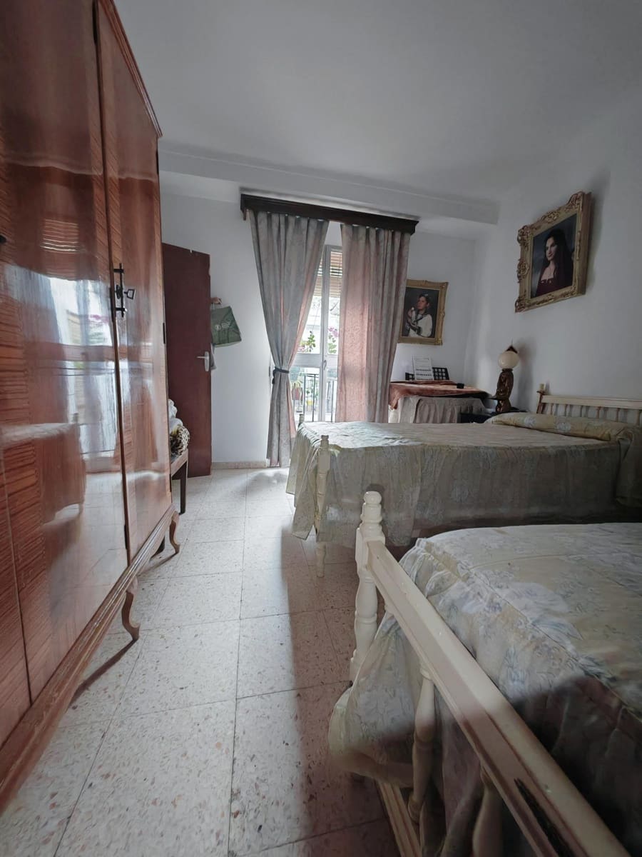 8 chambre Maison de Ville à vendre à Ecija avec garage - 780 000 € (Ref: 9831709)