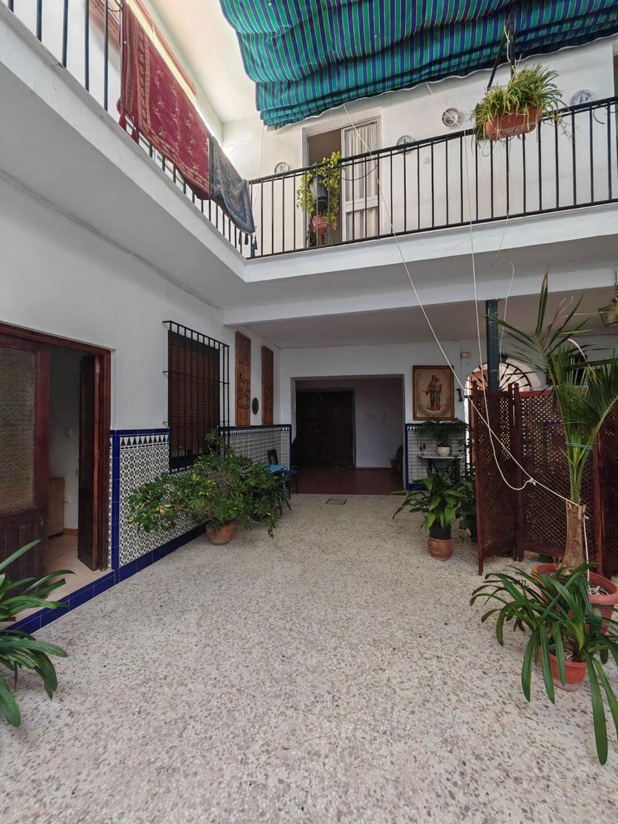8 chambre Maison de Ville à vendre à Ecija avec garage - 780 000 € (Ref: 9831709)