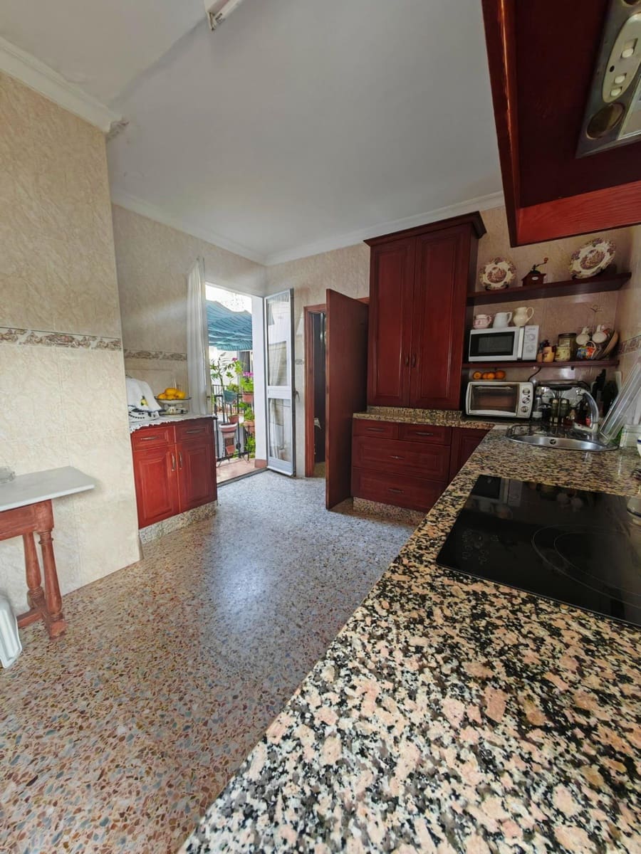 8 chambre Maison de Ville à vendre à Ecija avec garage - 780 000 € (Ref: 9831709)