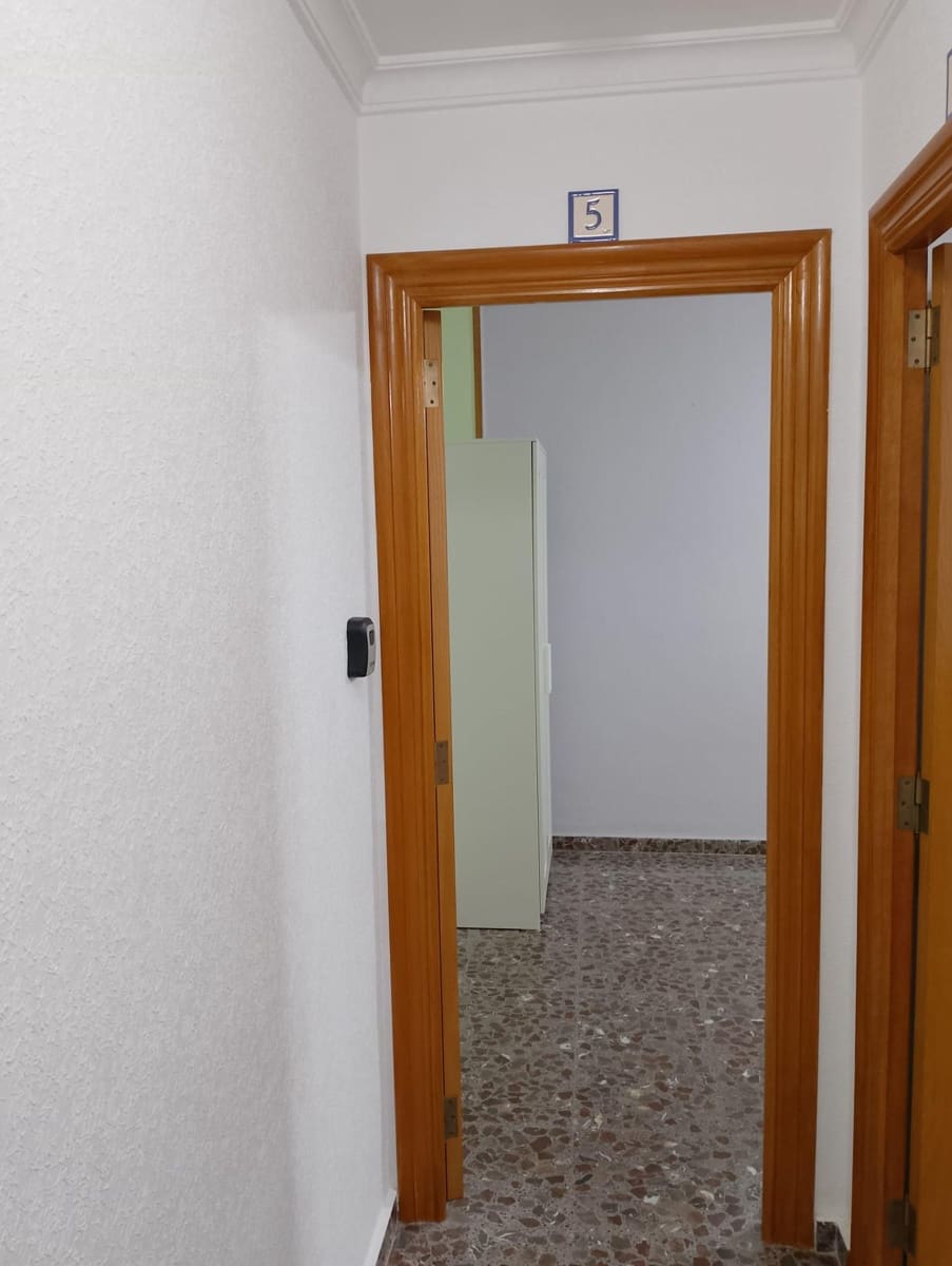4 bedroom Villa for sale in Alhama de Murcia with garage - € 259,000 (Ref: 9833891)