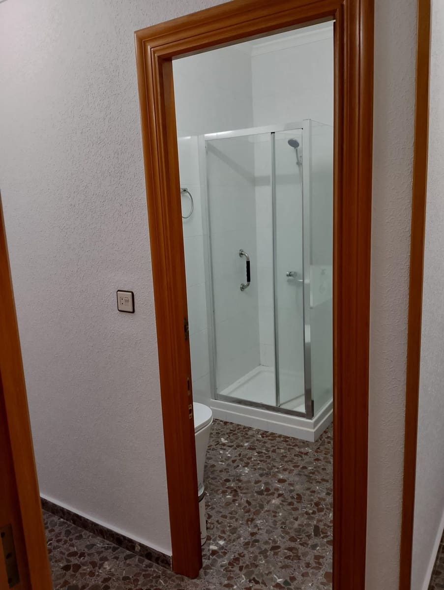 4 bedroom Villa for sale in Alhama de Murcia with garage - € 259,000 (Ref: 9833891)