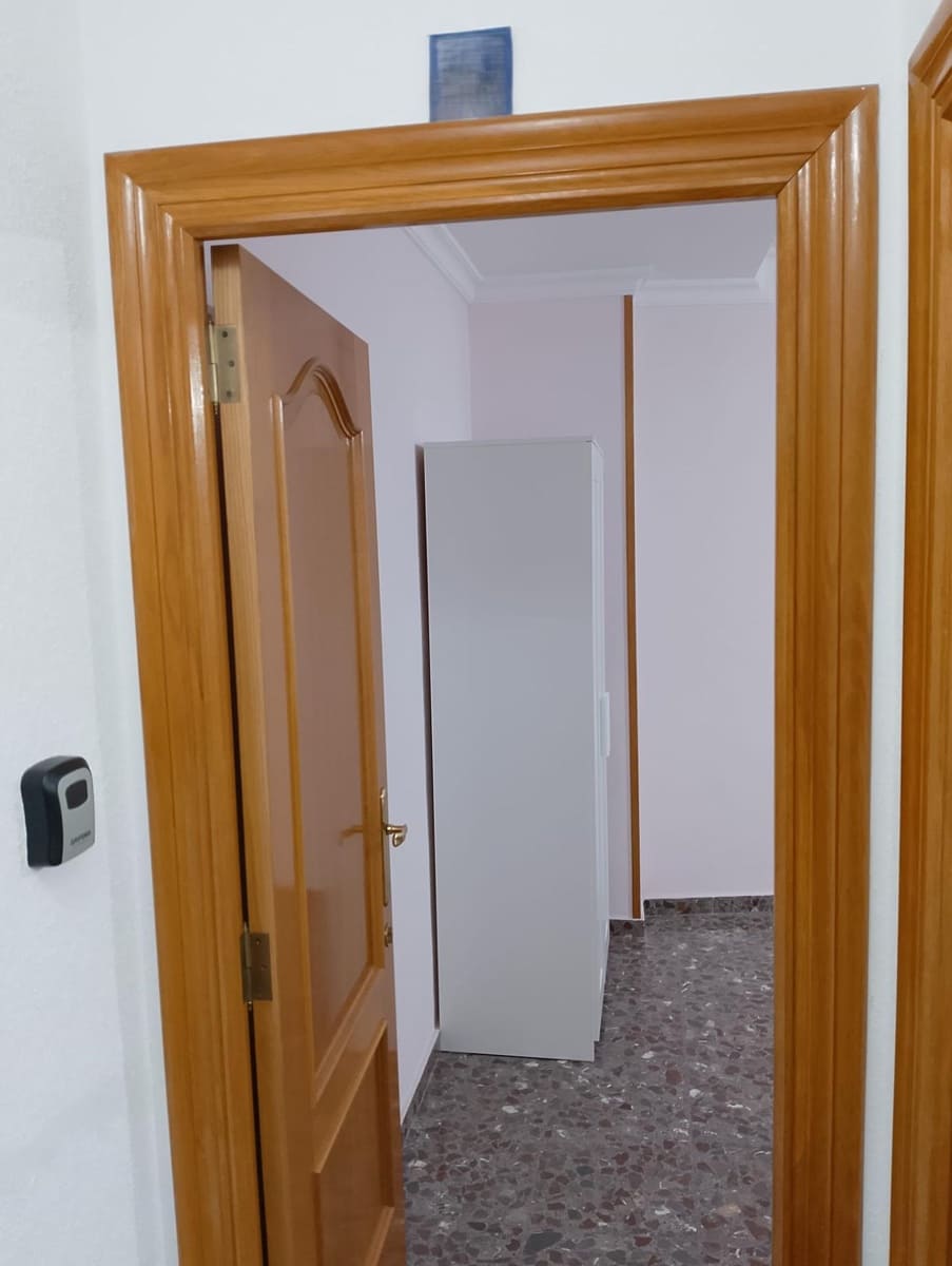 4 bedroom Villa for sale in Alhama de Murcia with garage - € 259,000 (Ref: 9833891)