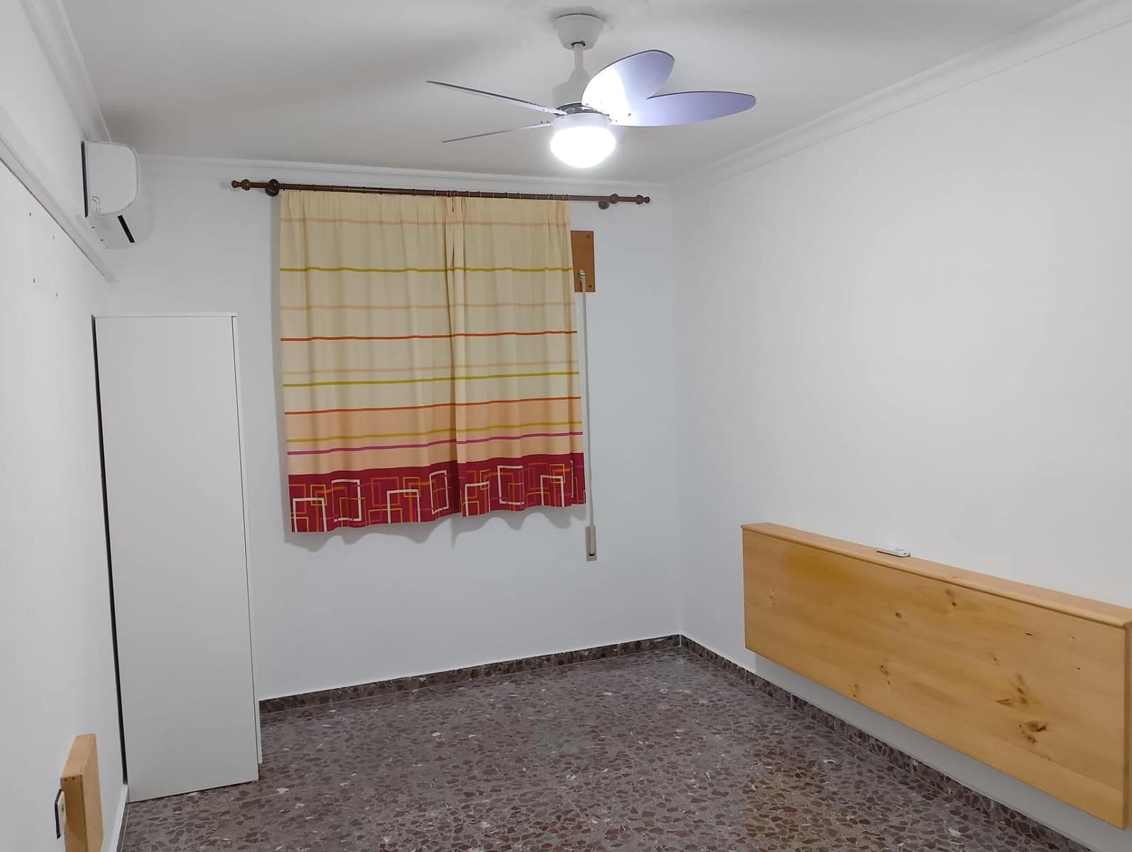 4 bedroom Villa for sale in Alhama de Murcia with garage - € 259,000 (Ref: 9833891)
