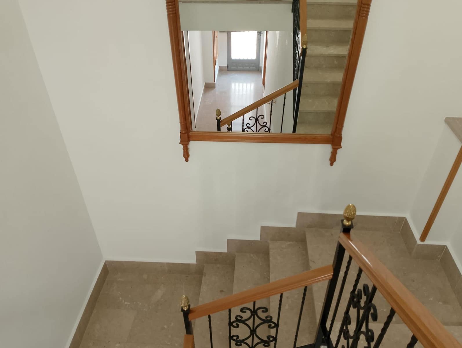 4 bedroom Villa for sale in Alhama de Murcia with garage - € 259,000 (Ref: 9833891)