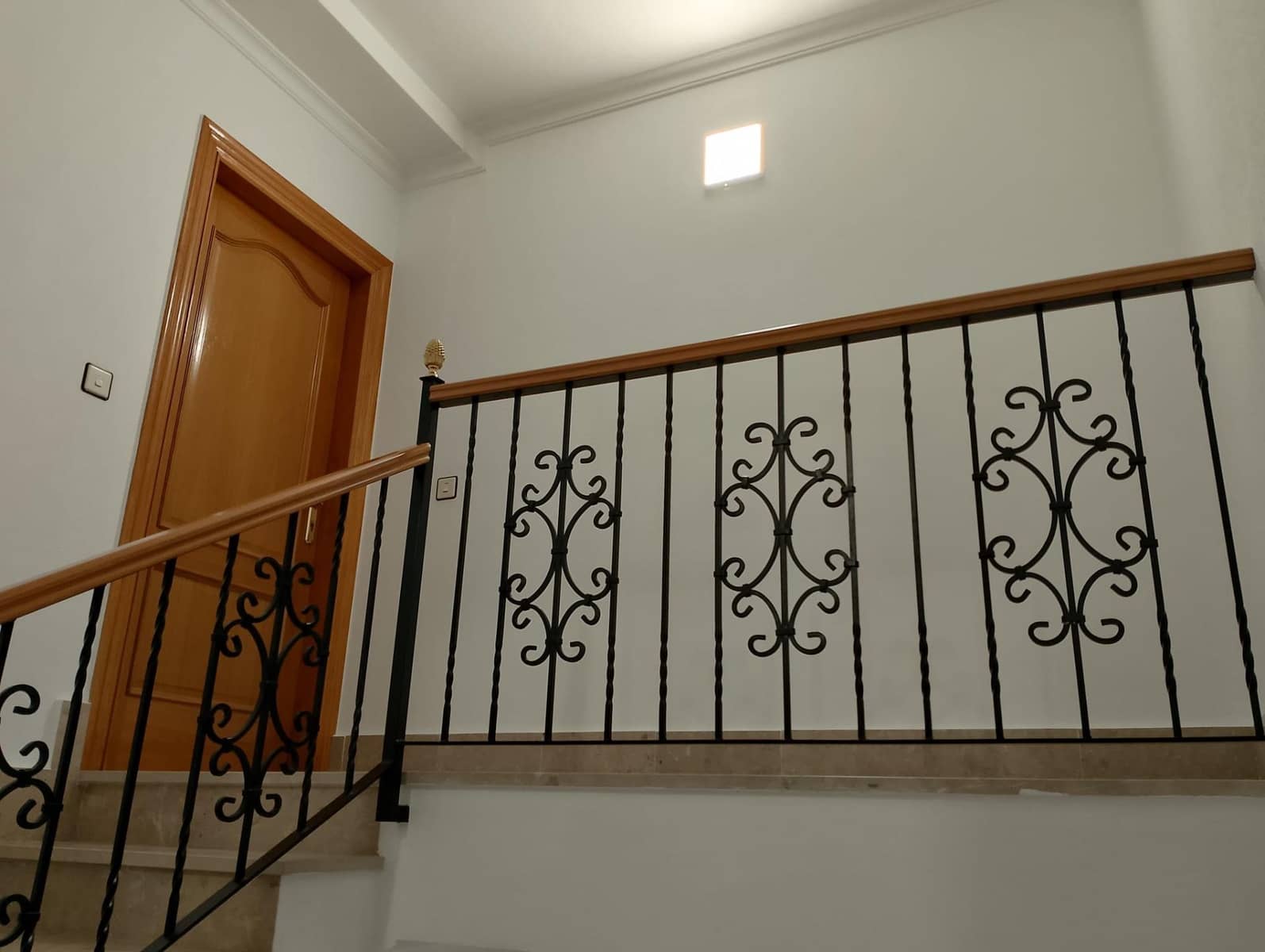 4 bedroom Villa for sale in Alhama de Murcia with garage - € 259,000 (Ref: 9833891)